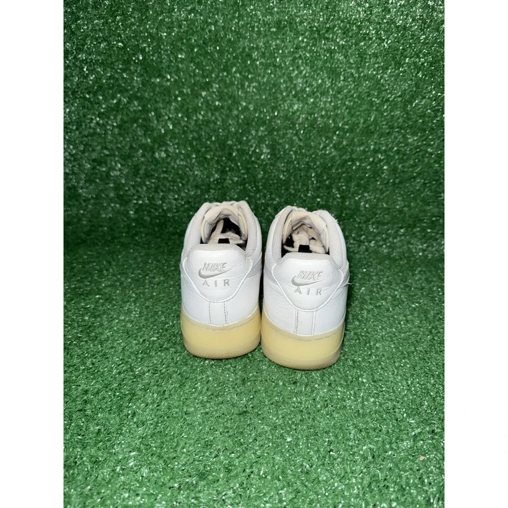 Nike Air Force 1 Low Womens 9.5 Mens 8 White Leather Casual Shoes Daily Sneakers